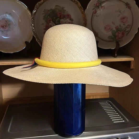 Women’s Beautiful Beach Basket Weave wide rim Hat with yellow ribbon on rim - Picture 3 of 6